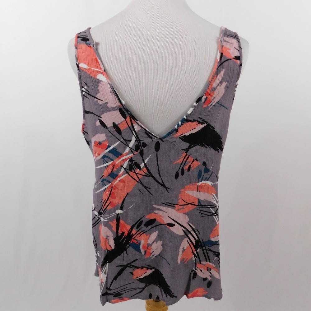 Lush Grey Floral Tank Top - Picture 4 of 6